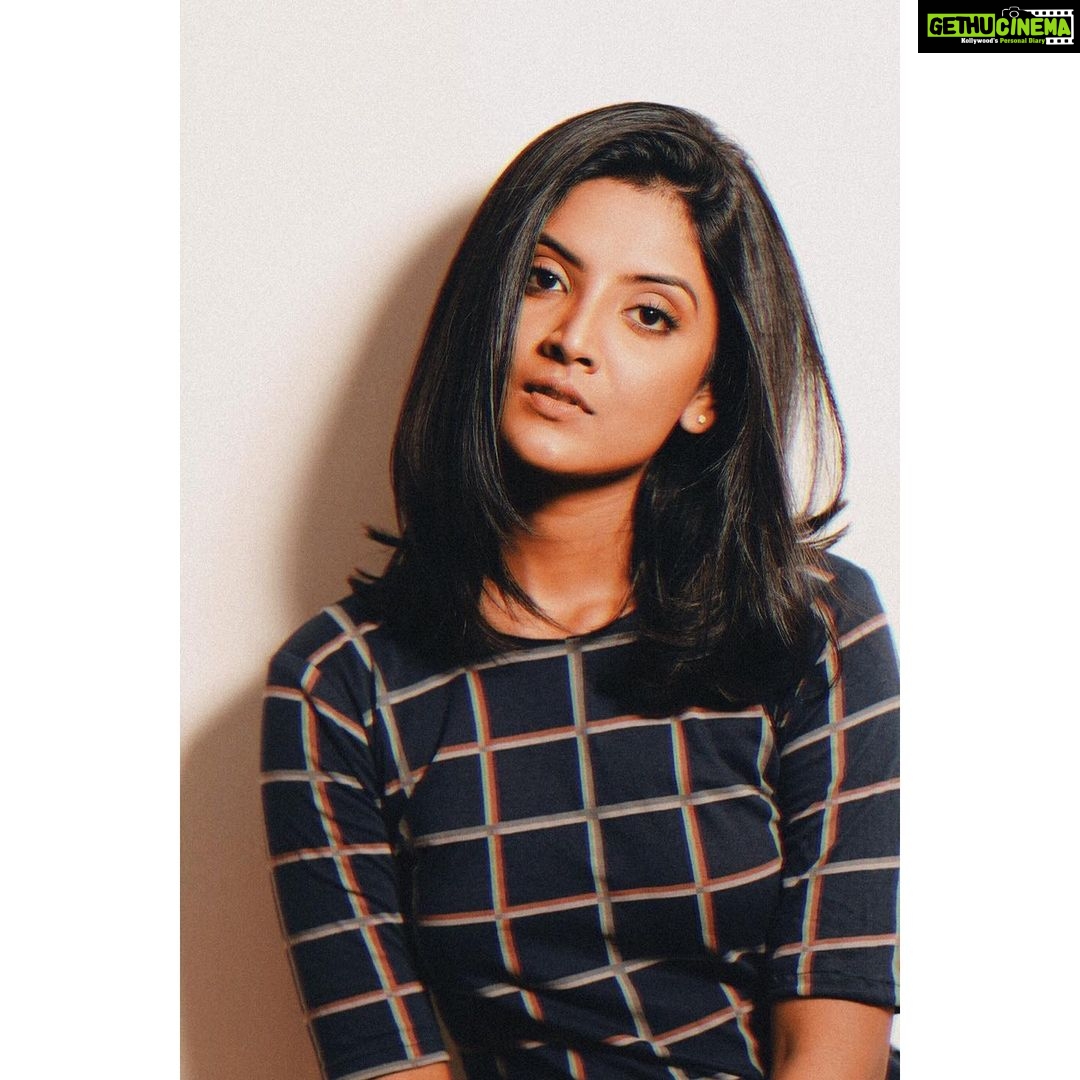 Nivedhithaa Sathish Instagram - Kalon.