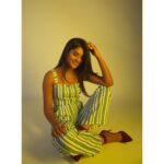 Nivedhithaa Sathish Instagram - Ullaalaa Ullaalaa! 🥂✨ Shot by @ddharan96 💛 #yellows #Corluz