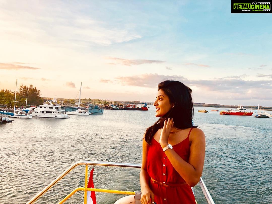 Nivedhithaa Sathish Instagram - There are maps through your bones and skin, to the way you’ve felt and the way you’ve been. Bali, Indonesia