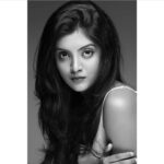 Nivedhithaa Sathish Instagram - @navneethbalachanderan 🥂🤗 #blackandwhiteisworththefight