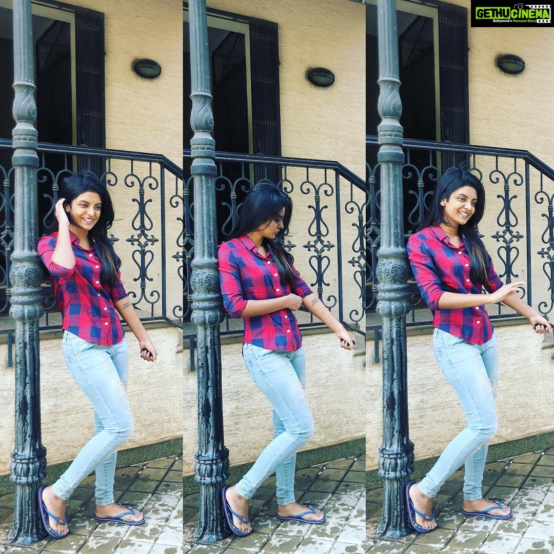 Nivedhithaa Sathish Instagram - 💃🏻💃🏻💃🏻 #triplets 😛 Bangalore, India