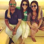 Nivedhithaa Sathish Instagram - Results of 20 years of marriage life is the gorgeous lady sitting In between 💁🏻 Happy 20th Wedding Anniversary to the producers of my life! I love you guys 😘😘 Cheers to the best parents in the universe and for putting up with me since 98' 😌#Happiest20 #ForeverHappiness #tomorehappierdays Mwaaaaaah 😘