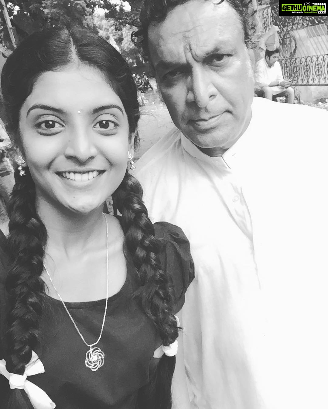 Nivedhithaa Sathish Instagram - Irrespective of how both of us look super dead in this picture. Nasser Sir, That moment when he calls me his daughter! I'm just blessed to do what I do. This man thought me what life is in just one conversation. I'm surprised how someone can influence you're life soo much and break the entire idea that you've had so far. It's such an honour to be having him as part of my work. #cinema #firstlove #Atsets.