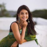 Nivedhithaa Sathish Instagram - Gloomy skies & breezy smiles. 🌧😌 Shot by - @madras_ponnu