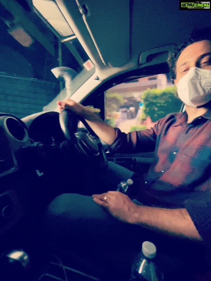 Pallavi Sharda Instagram - Movie making is high tech. Some Corrie-Alexi juice dropped tonight on @foxtel’s #TheTwelve, directed by the awesome @greg_mclean_ 🎥 Really gets you in the heart chakra 😂 And yes I was channeling my inner ‘I’m driving an ambassador in a 1950s Indian film studio’. 🚘