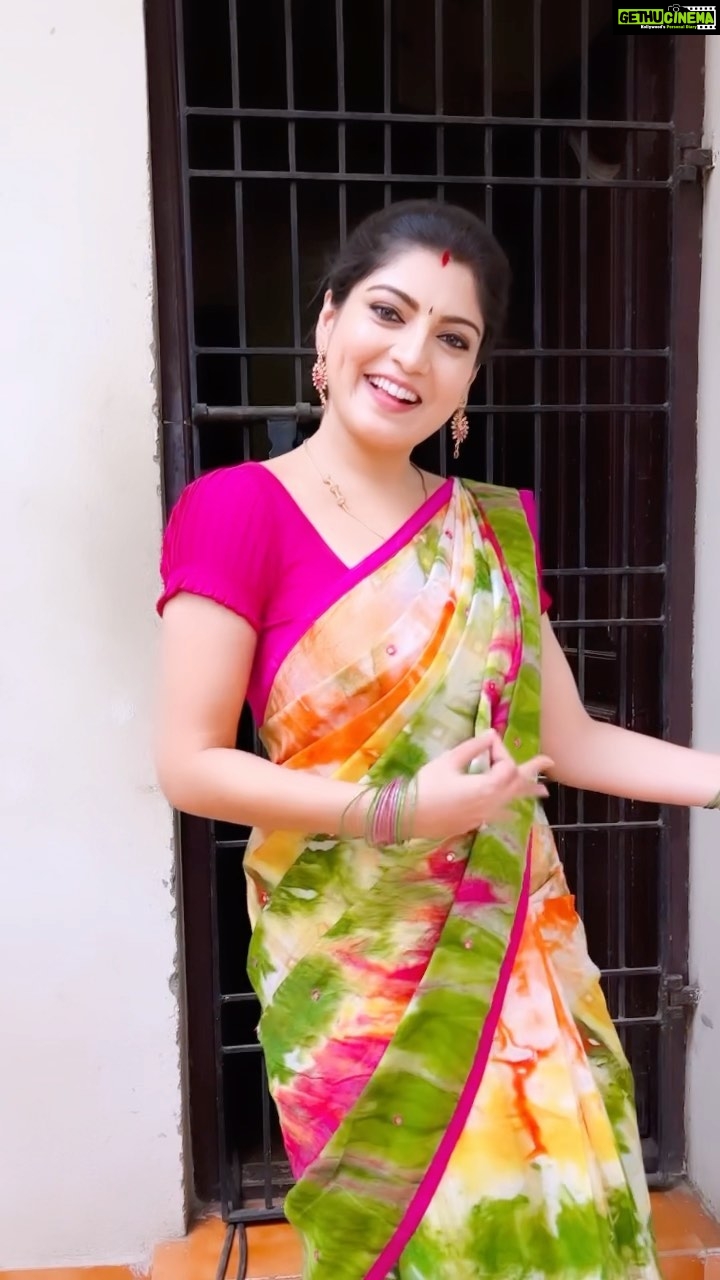 Papri Ghosh Instagram - #trending #reels #song #actress #dance #saree @queenz_collectionz