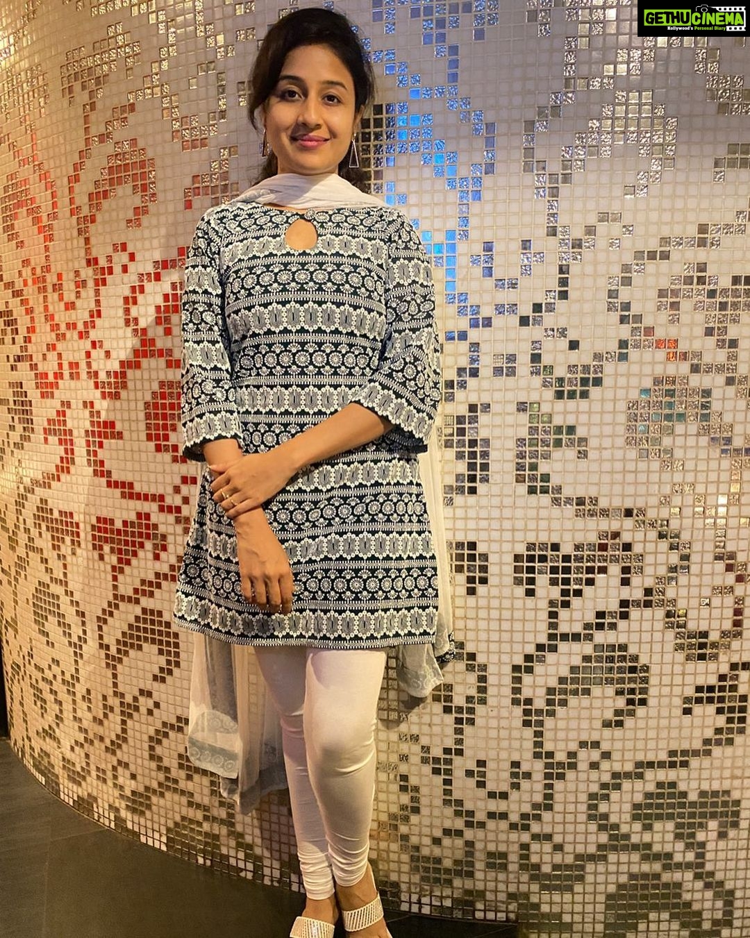 Paridhi Sharma Instagram - Feel the fact that your are enough. #morningvibes #selfdiscovery #innergrowth #spirituality #calmness
