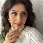 Paridhi Sharma Instagram - Be your own kind of beautiful. #morningthoughts #beyondbeauty #look #instapic #picoftheday