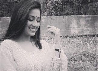 Paridhi Sharma Instagram - Simply black and white.. #simple #retro #nostalgic #photography