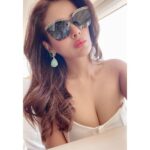 Parul Yadav Instagram – The sun, the sea and the star😜😜😜 channeling my inner Hedy Lamar!! 

#HelloSunday #SundayStyle #SundayStyleEdit #SundayStyleVibe #SelfieDump #SelfieMood #SelfieMode #TravelOOTD #TravelStyles #WhiteAndBlue #ByTheSeaSide #YummyFoods #YummyForMyTummy #Athens #AthensVibe #AthensGreece #GreeceTravel #LoveGreece #GreeceLife #PYStyleFile #HedyLamarr Athens, Greece