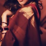 Parvatii Nair Instagram - In a world full of trends I want to remain a classic 🥻 On cam - @teen_wid_alpha_ Edit - @dee__cuts_ Styling - @indu_ig Makeup - @subaartistry Team - @a.lens.man @karthick_danny @glamup_with_jshree