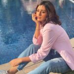 Payal Rajput Instagram - I tried to be normal once .. Worst two minutes of my life 😎 Lensed @milind_misal 😎 Mua @dineshshinde26 Hair @hairby_vijaya