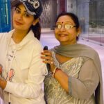 Payal Rajput Instagram - Happy Mother’s Day Momma Bear 🐻🧿 ... Thank you muma for being the brightest and shiniest star of my universe. I love you.💕 One day a year isn’t enough to celebrate motherhood and everything our moms do for us. To all the moms out there… Happy Mother’s Day 🌎 #happymothersday 💕