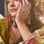 Payal Rajput Instagram - Opps ... I was enjoying on some other Song but felt like putting this one 🤪😎🤪 Done with a beautiful catalogue shoot .. Thanks to entire team 📸 @swapan2935 Hair @hairartistpoojagupta Mua @dineshshinde26 Styled by @style_by_vihanna Brand @reverie_creation