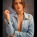 Payal Rajput Instagram - On that note ...I leave u with your thought 💭 ——————- 📸 @ashishsom @manassompura