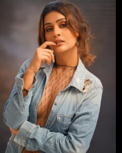 Payal Rajput Instagram - On that note ...I leave u with your thought 💭 
——————-
📸 @ashishsom @manassompura