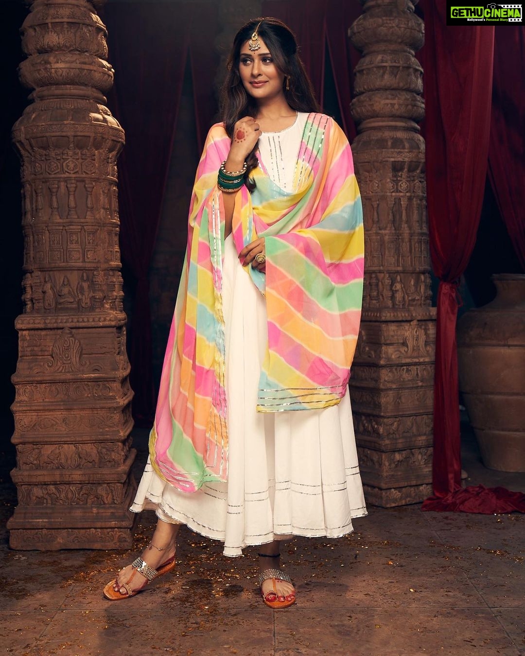 Payal Rajput Instagram - π ππ . Wearing @lavanyathelabel π Lensed @jigneshasharaofficial Hair do @zeba.shaikh.1614460 Mua @harshpawar182008 Beautiful footwear @talking_toe Thanks @yparikshitphotography for lovely pics π₯° Styled by @lakhanisana π₯°