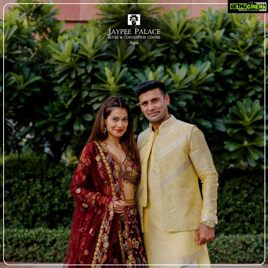Payal Rohatgi Instagram - Nothing looks more beautiful than two beautiful people in love. Jaypee Palace Hotel & Convention Centre, Agra is delighted to be graced with such a stunning couple - Payal Rohatgi and Sangram Singh. Photo credits: @movieingmoments . . . . . . . #jaypeehotels #jaypee #payalsangram #wedding #weedingdiaries #destinationwedding #wedmegood #payalrohtagi #payalrohatgi #paayalrohatgi #sangramsingh #PayalKeSangram . . . . . . @scoopwhoop @wedmegood @popxo.wedding @missmalinibollywood @pinkvilla @pinkvillatelly @viralbhayani @theweddingbrigade