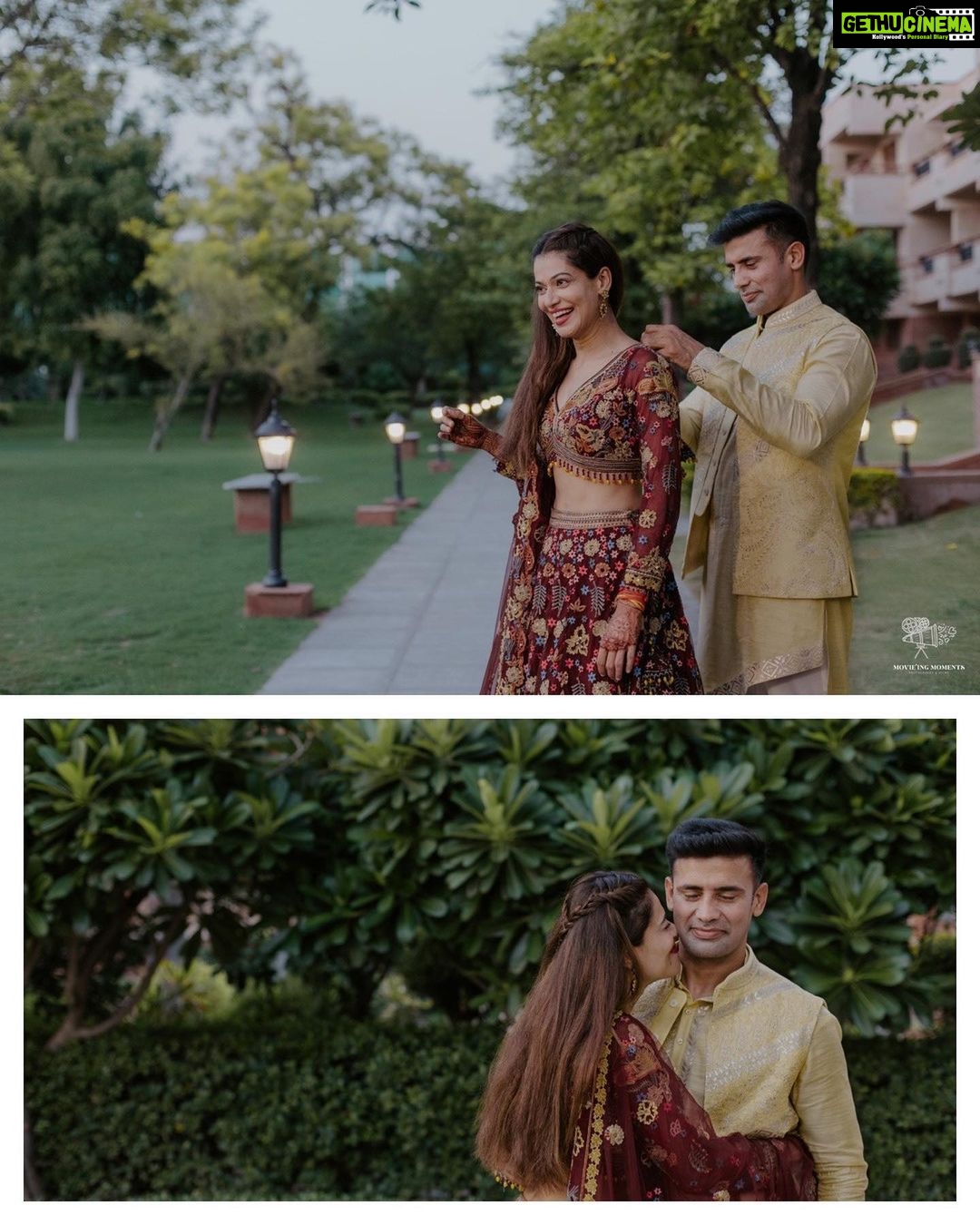 Payal Rohatgi Instagram - Beginning of this beautiful journey of our life!! Need all your blessings & wishes❤️🤗 📸- @movieingmoments Outfits: @studybyjanak @jaypeehotels @anchalvermamua ✈️ @mvtsindia #payalkesangram #sangrampayalwedding #wedding #sangramsingh #payalrohatgi Jaypee Place Agra