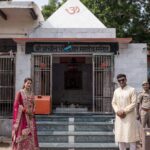 Payal Rohatgi Instagram - As a married couple our first blessings at Temple Pancheshwar Mahadev in Agra. It’s located at the East gate of TajMahal. Visit that before u go visit Taj 🙏 #payalrohatgi #sangramsingh #payalkesangram 📸 : @movieingmoments Travel Partner : @holidaysbymaitri24 @mvtsindia Decor : @kps__events_ Wedding ideation : @anupma543 Payal’s Outfit : @_risaofficial @house_of_risa_ @wfivecommunication Payal’s jewellery : @multanijewellersofficial Sangram’s outfit : @asopalav