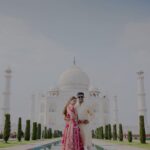 Payal Rohatgi Instagram - पाyal ke Sangराम 🙏❤️ . . . 📸 @movieingmoments Travel Partner : @holidaysbymaitri24 @mvtsindia Outfit : @asopalav @_risaoffical @house_of_risa_ @wfivecommunication Jewellery : @multanijewellersofficial Mua : @makeup_storiesshagunjuneja Wedding Ideation : @anupma543 #PayalKeSangRam #PaRam #SangramSingh #PayalRohatgi #tajmahal Agra