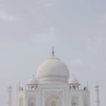 Payal Rohatgi Instagram - Beautiful people captured at beautiful Taj 🤩 #reelsinstagram #tajmahal #photographysouls Agra
