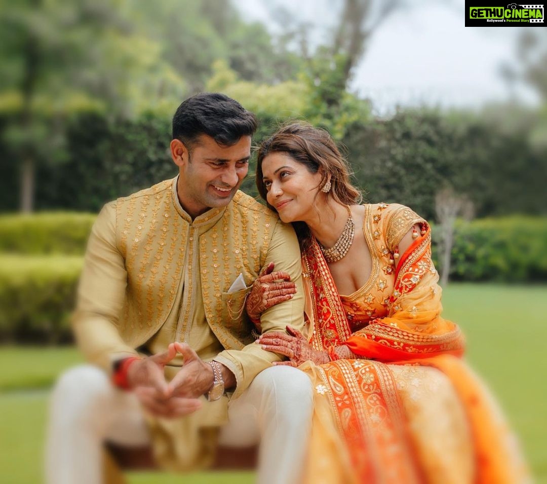 Payal Rohatgi Instagram - Marriage, a bond made in heaven 💎 . Thank you @payalrohatgi & @sangramsingh_wrestler for choosing Multani Jewellers, to bestow your trust upon @multanijewellersofficial for designing, curating & crafting each & every jewellery master piece adorned by you at your gorgeous wedding #PayalKeSangRam ❤️ . . Bride: @payalrohatgi Groom: @sangramsingh_wrestler Jewellery: @multanijewellersofficial Designer: @_risaofficial @house_of_risa_ @wfivecommunication @asopalav Captured by: @movieingmoments Covered by: @weddingsutra Makeup artist: @anchalvermamua Venue: @jaypeehotels Decor: @kps_events_ Ideation: @anupma543 Travel partner: @mvtsindia