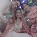 Payal Rohatgi Instagram - Glimpses of the sangeet night ❤️🥂✨ #wedding #shaadi #payalkesangram #familylove #reelitfeelit #reels #viralreels Jaypee Palace Agra