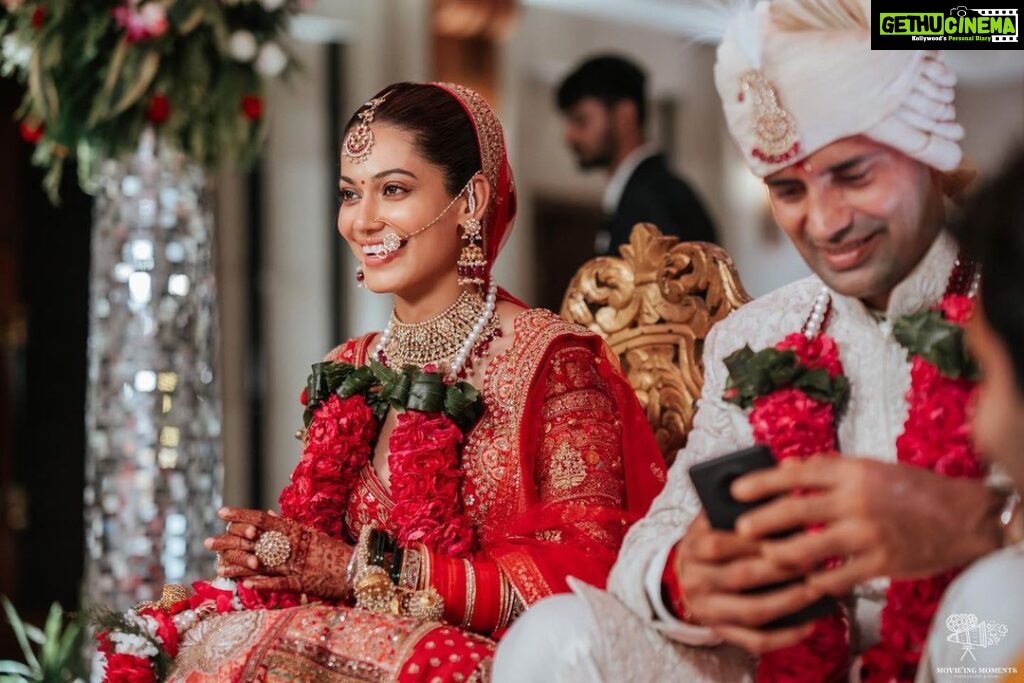 Payal Rohatgi Instagram - #PayalKeSangRam 📸 @movieingmoments Outfits : @asopalav Mua : @makeupbychandanbhatia arranged by @shaadijitters Normal Jewellery : @multanijewellersofficial Maang tikka & nose ring : @shirani_legacy Venue : @jaypeehotels Travel Partner : @holidayabymaitri24 @mvtsindia Decor : @kps_events_ Wedding Ideation : @anupma543 #PayalRohtgi #SangramSingh #shubhvivah Kurukshetra, India