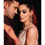 Payal Rohatgi Instagram - Posted @withregram • @sangramsingh_wrestler Some grooves, love and lots of fun. Thats what sangeet night is for. Here’s the glimpse of the sangeet night. Humbled with your wishes 🙏❤️ 📸 @movieingmoments Outfit - @asopalav @house_of_risa_ @_risaofficial Makeup @anchalvermamua @mvtsindia @jaypeehotels @multanijewellersofficial Jaypee Place Agra