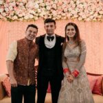 Payal Rohatgi Instagram - Thank you ji for your graceful presence and blessings us on our big day. Lots of love and respect 🙏🤗 पाyal ke Sangराम ❤️ . . #anjumchopra #manojkumar #tahseenpoonawala #garimaavtar #jeetrama #satenderdagar #janardhanpandey #anuragbhadouria #virendersingh #goongapahalwan #sonalgoyal #wedding #guest #celebrity #sports #entertainment #inspiration #sangramsingh #payalrohatgi #payalkesangram India Habitat Centre