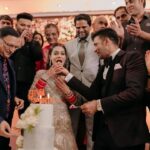 Payal Rohatgi Instagram - Thank you our role model, mentor, history maker, inspiration for everyone, amazing human being, renowned journalist, Padama Bhushan Shri. @rajatsharmalive sir for your graceful presence & giving blessings to us on our big day. We love you alot🙏🤗 पाyal ke Sangराम❤️ . . #rajatsharma #inspiration #rolemodel #mentor #indiatv #sangramsingh #payalrohatgi #wedding #guest #family India Habitat Centre