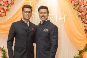 Payal Rohatgi Instagram - Thank you our youth idol, mentor, Olympic Medallist, true Champion, Member of Parliament, down to earth, amazing human being, elder Brother Shri. @ra_rathore ji for your & our Dashing Youngest  international Shooting Champion dear @manavrathore_ graceful presence & giving blessings to us on our big day. Respect & lots of love for whole family 🙏🤗
पाyal ke Sangराम ❤️
.
.
#rajyawardhansinghrathore #manavrathore
#youthicon #motivator #greatsoul
#sangramsingh #payalrohatgi #wedding #guest #family #reception