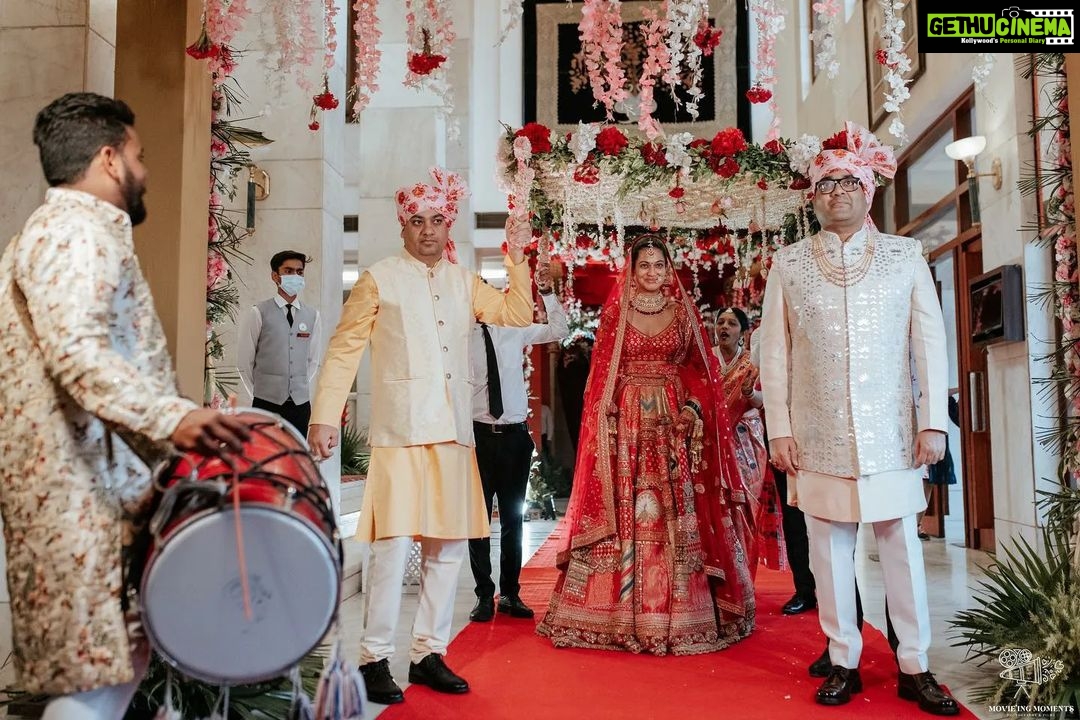 Payal Rohatgi Instagram - Celebrity Mehandi done for @payalrohatgi and @sangramsingh_wrestler 🙌🤩 Bride: @payalrohatgi Groom: @sangramsingh_wrestler Outfit: @asopalav jewellery: @multanijewellersofficial Makeup: @makeupbychandanbhatia (Arranged by @pclmediaofficial @shaadijitters ) Mehendi: @rajumehandiwala6 (Arranged by @pclmediaofficial @shaadijitters ) 📸 @movieingmoments ✈️@mvtsindia @holidaysbymaitri24 Venue: @jaypeehotels Many congratulations to the power couple. With this, team @rajumehandiwala6 and @pclmediaofficial Hit another milestone ❤️✨ Thank you @shaadijitters for this opportunity🌸 #rajumehandiwala6 #celebritymehendi #rajumehandiwalacouple #bridesofindia #bridetobe #groomtobe #rajumehandi #sangramsingh #wedmegood #payalrohatgi #bigboss #shaadijitters #payalsangram #sangrampayalwedding #celebritymehendiartist #celebritycouple #henna #hennaart #mehandiart @wedmegood @weddingsonline.india @shaadijitters @eventilaindia @popxo.wedding @shaadifever @shaadiwish @wedmegood @weddingwireindia @witty_wedding @wittyvows @shaadisquad @weddingsutra @weddingfables @wedzo.in @zo_wed @wishnwed @weddingz.in @weddingplz @theweddingbrigade @wedabout Jaypee Palace Agra
