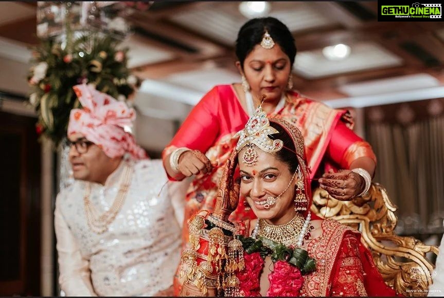 Payal Rohatgi Instagram - Celebrity Mehandi done for @payalrohatgi and @sangramsingh_wrestler 🙌🤩 Bride: @payalrohatgi Groom: @sangramsingh_wrestler Outfit: @asopalav jewellery: @multanijewellersofficial Makeup: @makeupbychandanbhatia (Arranged by @pclmediaofficial @shaadijitters ) Mehendi: @rajumehandiwala6 (Arranged by @pclmediaofficial @shaadijitters ) 📸 @movieingmoments ✈️@mvtsindia @holidaysbymaitri24 Venue: @jaypeehotels Many congratulations to the power couple. With this, team @rajumehandiwala6 and @pclmediaofficial Hit another milestone ❤️✨ Thank you @shaadijitters for this opportunity🌸 #rajumehandiwala6 #celebritymehendi #rajumehandiwalacouple #bridesofindia #bridetobe #groomtobe #rajumehandi #sangramsingh #wedmegood #payalrohatgi #bigboss #shaadijitters #payalsangram #sangrampayalwedding #celebritymehendiartist #celebritycouple #henna #hennaart #mehandiart @wedmegood @weddingsonline.india @shaadijitters @eventilaindia @popxo.wedding @shaadifever @shaadiwish @wedmegood @weddingwireindia @witty_wedding @wittyvows @shaadisquad @weddingsutra @weddingfables @wedzo.in @zo_wed @wishnwed @weddingz.in @weddingplz @theweddingbrigade @wedabout Jaypee Palace Agra