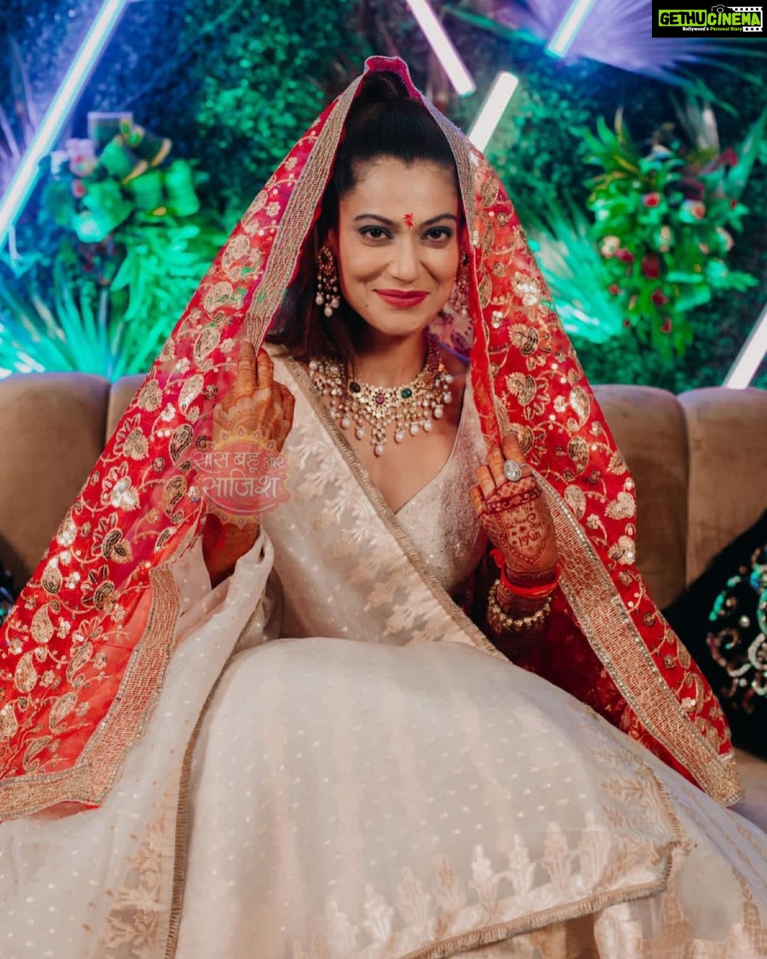 Payal Rohatgi Instagram - Indeed #couplesgoals @payalrohatgi & @sangramsingh_wrestler #congratulations #indianbride #indianbrideandgroom #engagement #engagementphotos #engagementring #couples #love #saasbahuaursaazish #saasbahuaursazzish #latest #updates #newsoftheday
