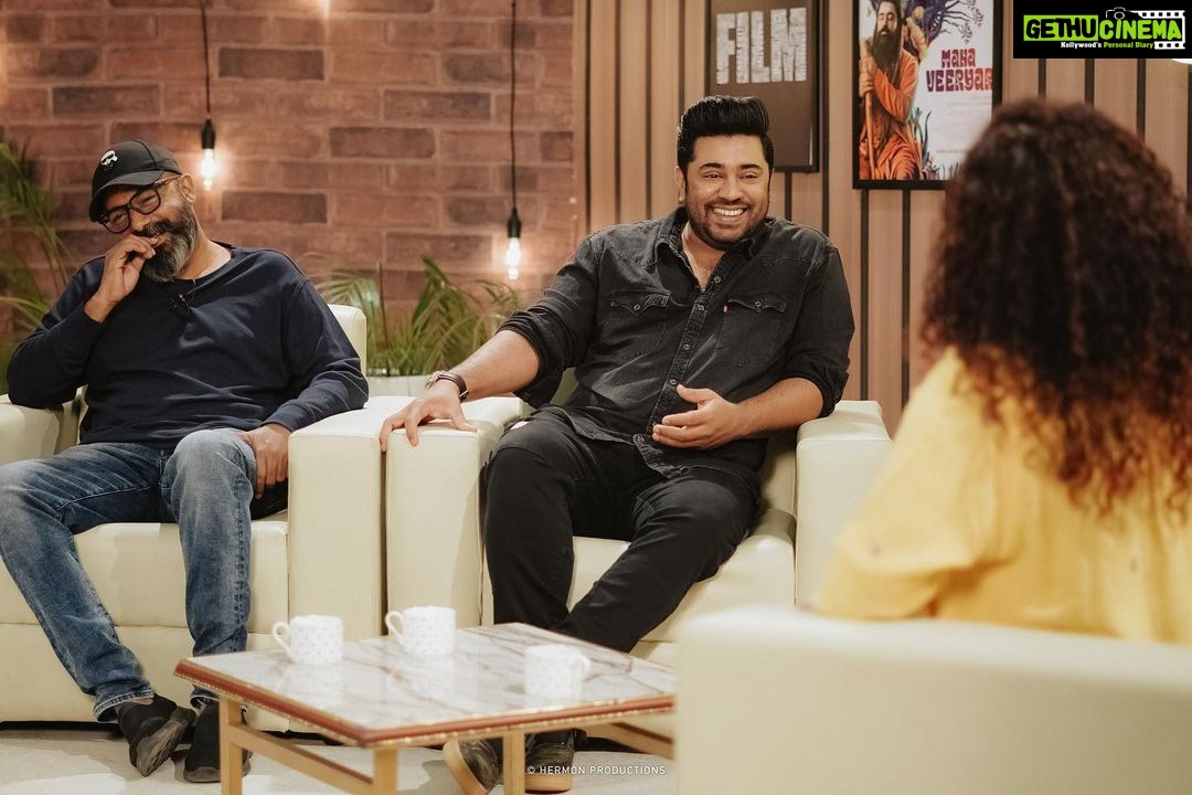 Pearle Maaney Instagram - Had a great time talking to them and listening to their ideas and stories… every person is like a book…. And there is so much to learn about them… ❤️ . Pearle Maaney Show Ft Nivin Paul and Abrid Shine now out on Youtube . The team: Production @srinish_aravind Camera @magicmotionmedia Reels and Stills @sk_abhijith MUA @ashna_aash_ Outfit & Jewellery @saltstudio Decor @dreams_floristsanddecorators