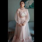 Pearle Maaney Instagram - Glow from within ❤️ Victorian Vibes . . Wearing @labelmdesigners MUA @mehakkawatramakeupartist Click @srinish_aravind Dubai UAE