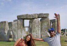 Pooja Hegde Instagram - The StoneHegdes 😂 #whyarewelikethis #weirdosonly Stonehenge