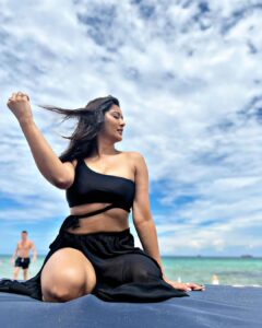 Pooja Jhaveri Instagram - Take me backkkkkkk 🌊🏝👙
.
.
One of the places I have had on my list for a long time…
 #miami ✔️
.
.
My stay at @shelbornesobe was nothing less than a dream !
Firstly the location was right on the beach, just the way I like it. The view from my room was stunning… I can say the beach looked different on different hours of the day 😍
Their pool area was soo cool with a pop of pink and the aesthetics were beautifully taken care of ! 
The staff was cordial, the lobby was stunning.
The coffee area and the food was  decent. 
I was sold for the hotel had their private beach with their private beach beds for free for their customers, now isn’t this the coolest thing? 
I am only dreaming of going back to #miami ❤️
.
.
#beachlife #travelblogger #travelstories #beachwear #bikini #hotel #resorts #southbeach #miamibeach #miaminightlife #beachbabe #beachvibes #travelwithme #travelgram