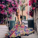 Pooja Jhaveri Instagram - Flowers, 🌸🌸🌸 New York City 🌆 A Good outfit 👗 Everything I loveeeeeee… ! ❤️ . . And not to forget great photography 😍 . . Outfit : @sajdabysuman Pictures : @satanssj @hetall_patell thank you, you made my dream of getting dreamy pictures clicked on New York streets come to life ❤️ @kushalized what would I do without you ❤️❤️❤️ . . #photoshoot #newyork #outfits #outfitoftheday #collaborations #collaboration #newyorkcity #streetsofnewyork #photoshoot #designerwear #designerdresses #designeroutfit #desi #colourful #colors #citylife #lifeofanactor New York City, N.Y.