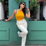 Pooja Jhaveri Instagram - Just making the most of philly streets ! . . #reels #reelitfeelit #trendingreels #reelsinstagram #summerwear #summerstyle #ootd #wiwn #song