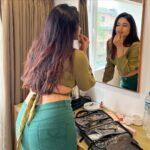 Poonam Bajwa Instagram – #mirrormirror#makingup#paintinglipstick