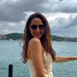 Pragya Jaiswal Instagram - The beautiful Pragya Jaiswal gives us a glimpse of her dreamy trip to Switzerland. The blue skies, pristine waters and the wind in her hair surely makes us envious of the gorgeous lady. @jaiswalpragya #TravelWithLSA