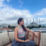 Pragya Jaiswal Instagram - Meanwhile, in Istanbul… 💙💙 Outfit @shopverb Earrings @ethnicandaz Styling @anshikaav Assisted by @tanazfatima Istanbul, Turkey