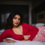 Priya Varrier Instagram - 🎀 Mumbai, Maharashtra