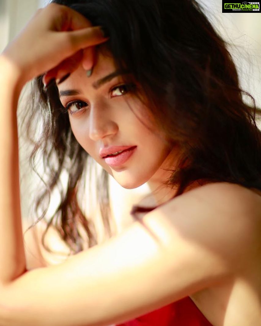 Priyanka Jawalkar Instagram - Happy Valentine’s Day ppl ❤️