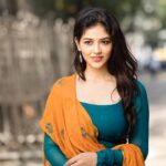 Priyanka Jawalkar Instagram – Girl next door vibes🙈☺️😘 styling by me 🤷🏼‍♀️