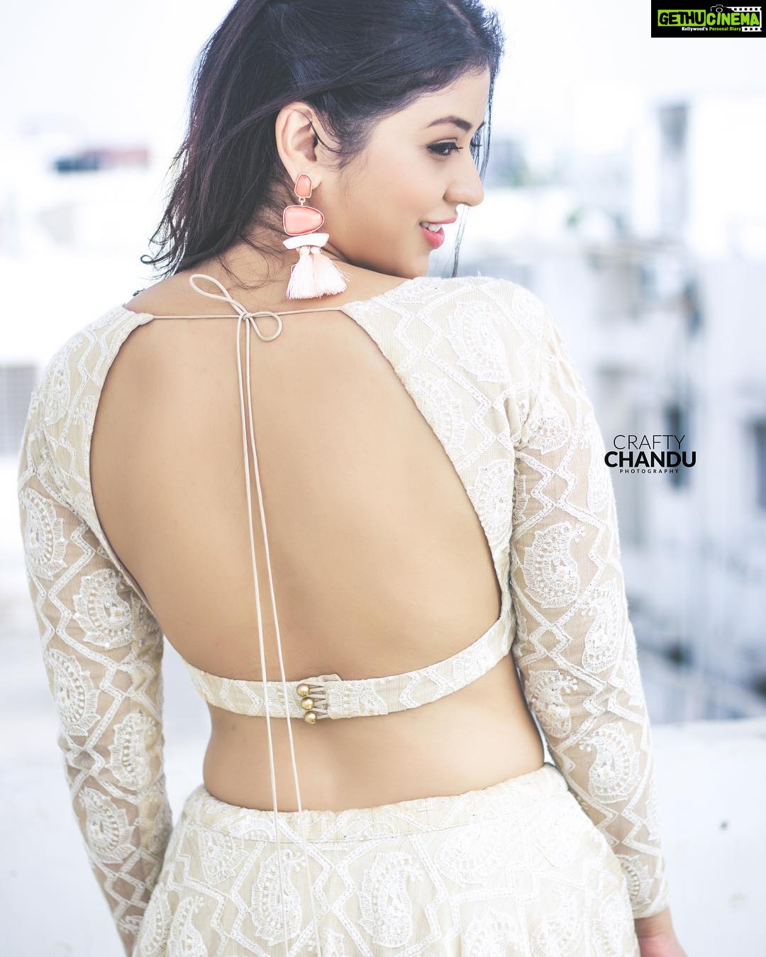 Priyanka Jawalkar Instagram - Styled by @impriyankasahajananda Outfit @shaayabytriptisingh Accessories @Bellofox Photography : @crafty_chandu