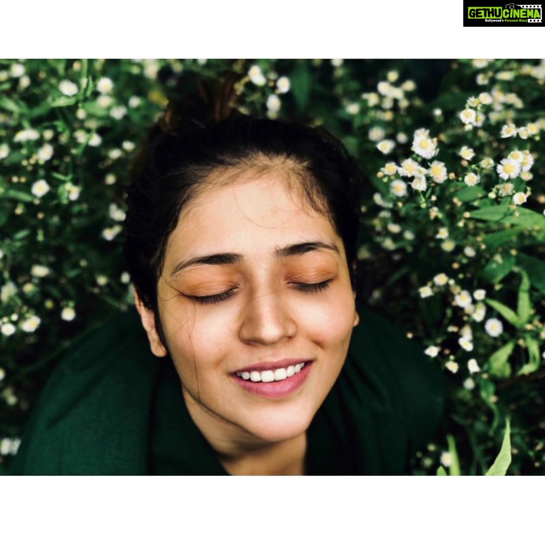 Priyanka Jawalkar Instagram - Being my own Sunshine🙃 #nomakeupmode #phoneclicked